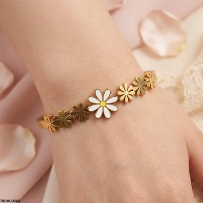 TBRH00560 BHS Round Flower Stainless Steel Bracelet Adjustable - TBRH