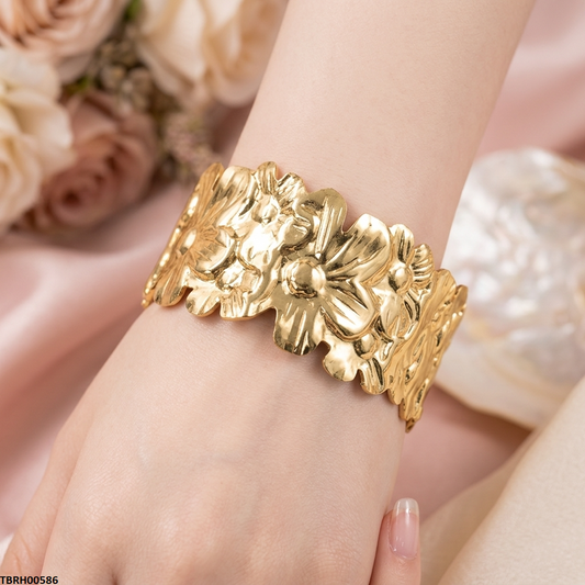 TBRH00586  BHS Flower Stainless Steel Cuff Bracelet Adjustable - TBRH