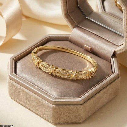 TBRH00597 GXN Oval Cross Bracelet Openable - TBRH