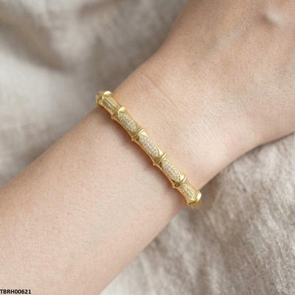 TBRH00621 GXN Oval Bracelet Openable - TBRH