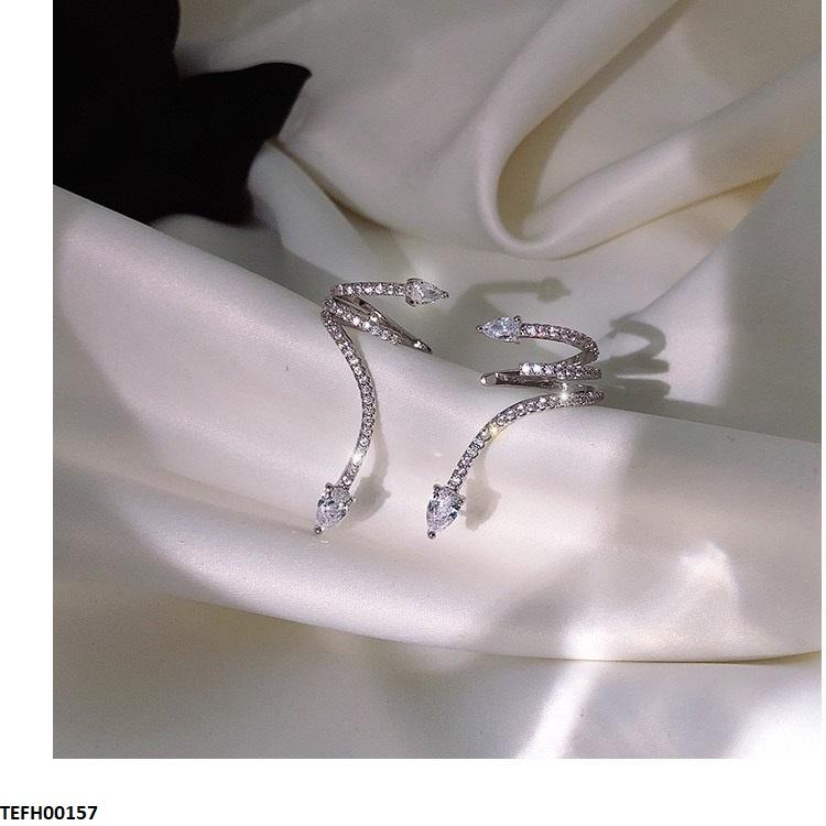 TEFH00157 ZCD Snake Tear Ear Cuff Pair - TEFH