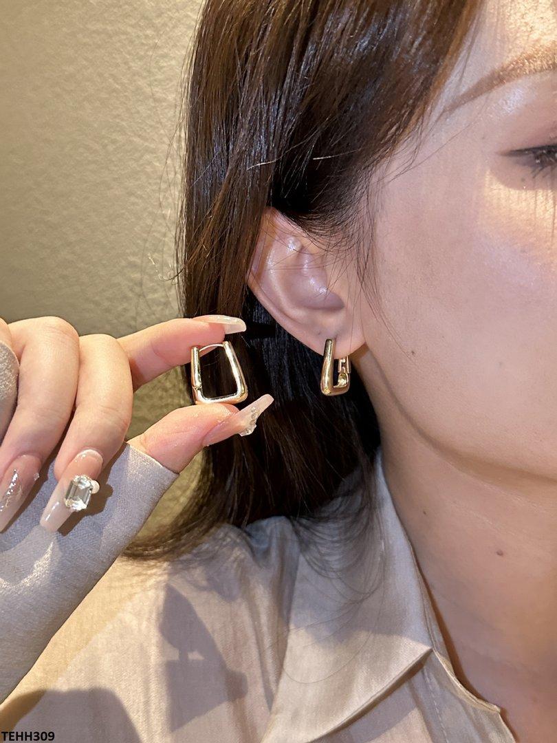TEHH309 YHC U Shape Hoops Pair