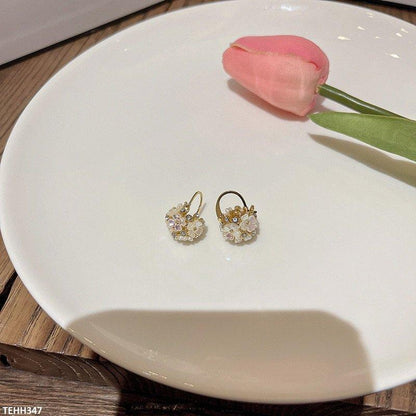 TEHH347 HJF Flower Ear Hoops Pair
