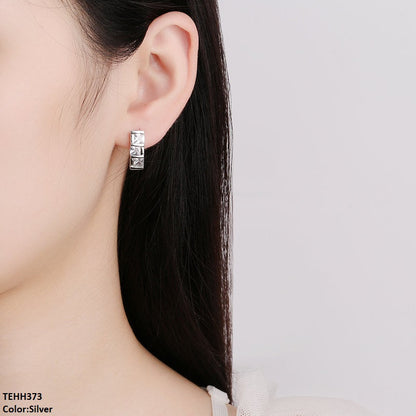 TEHH373 BLX Square Step Ear Hoops Pair