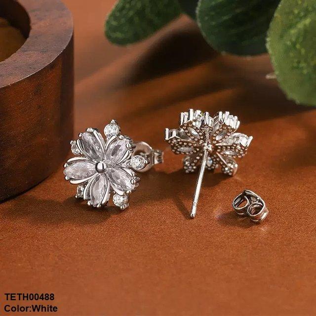TETH00488 KYC Flower ZIRCON Tops Pair - TETH