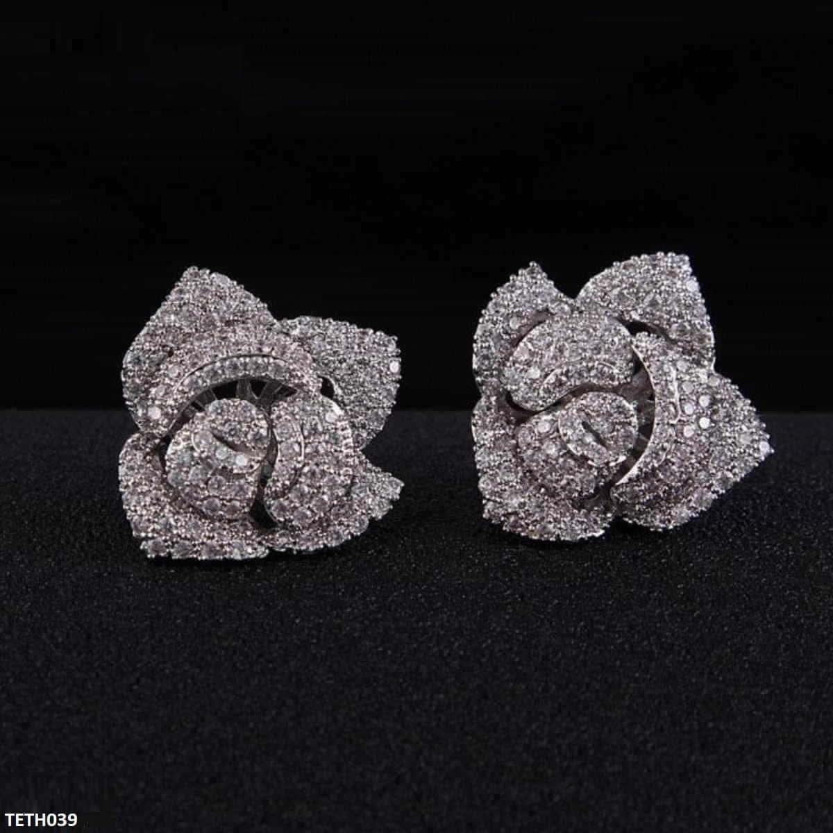 TETH039 DNG Rose Flower Stud Tops Pair