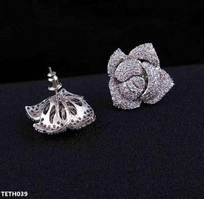TETH039 DNG Rose Flower Stud Tops Pair