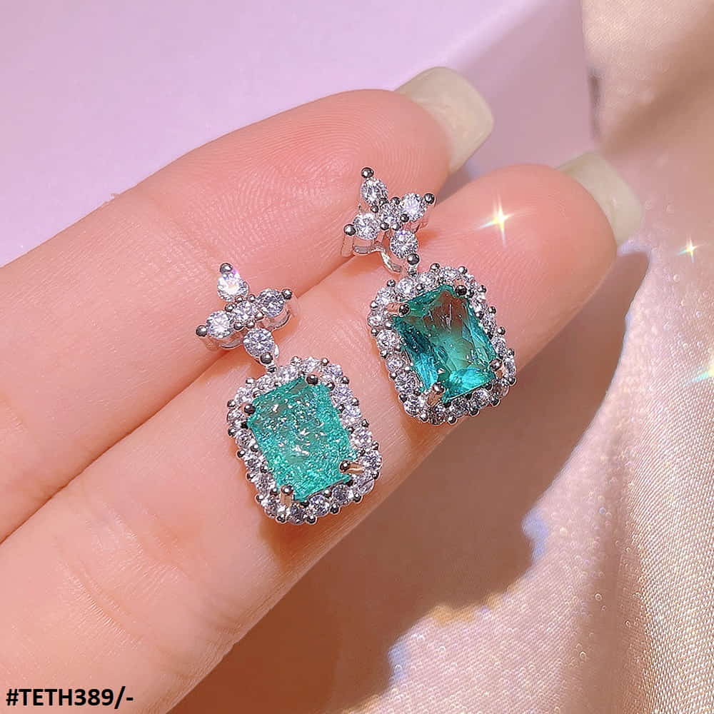 TETH389 KYC Square Cusion Bracket Tops Pair