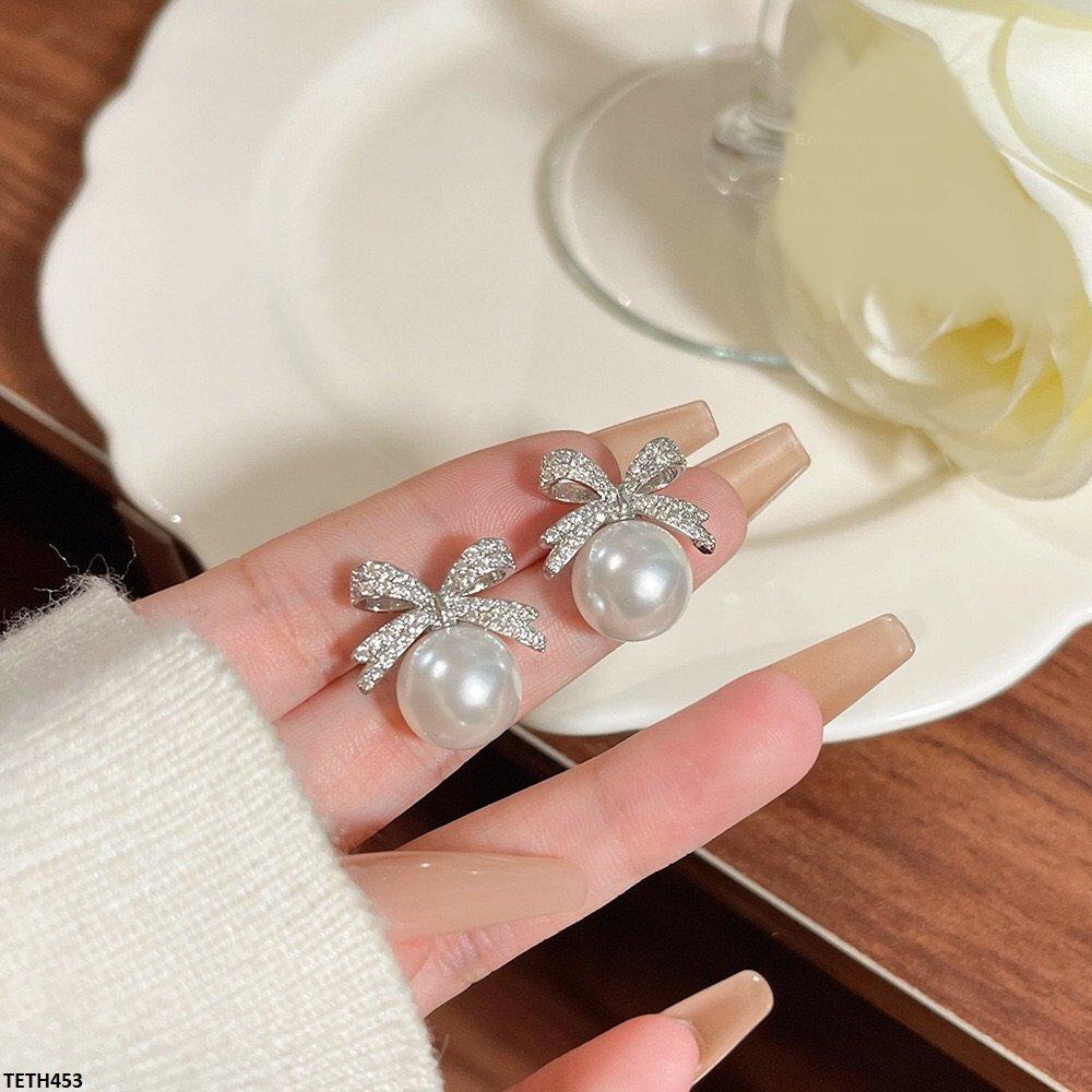 TETH453 DDJ Bow/Pearl Stud Tops