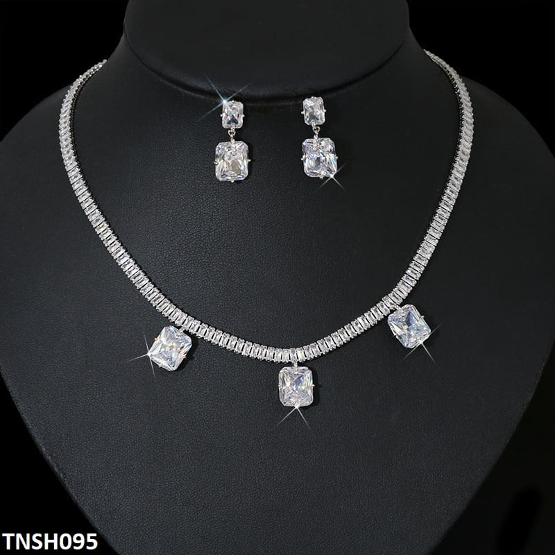 TNSH095 DNG Cushion Necklace Set