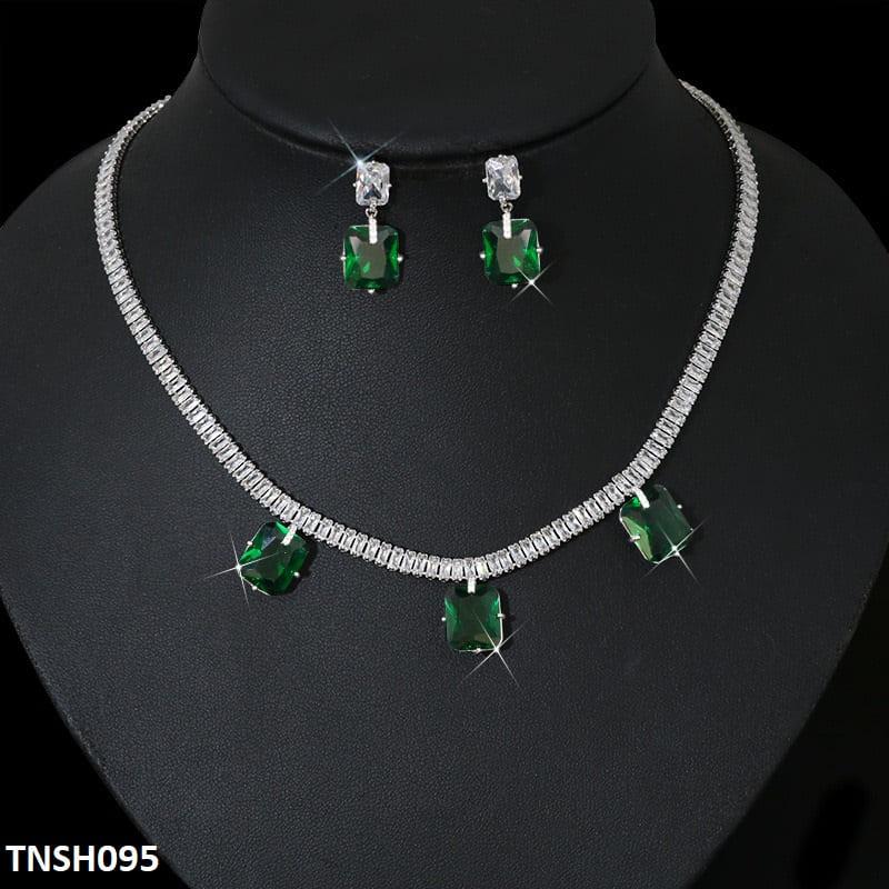 TNSH095 DNG Cushion Necklace Set