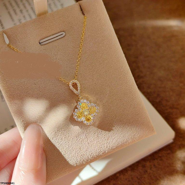 TPSH00841 GWH Four Leaf Clover Pendant - TPSH