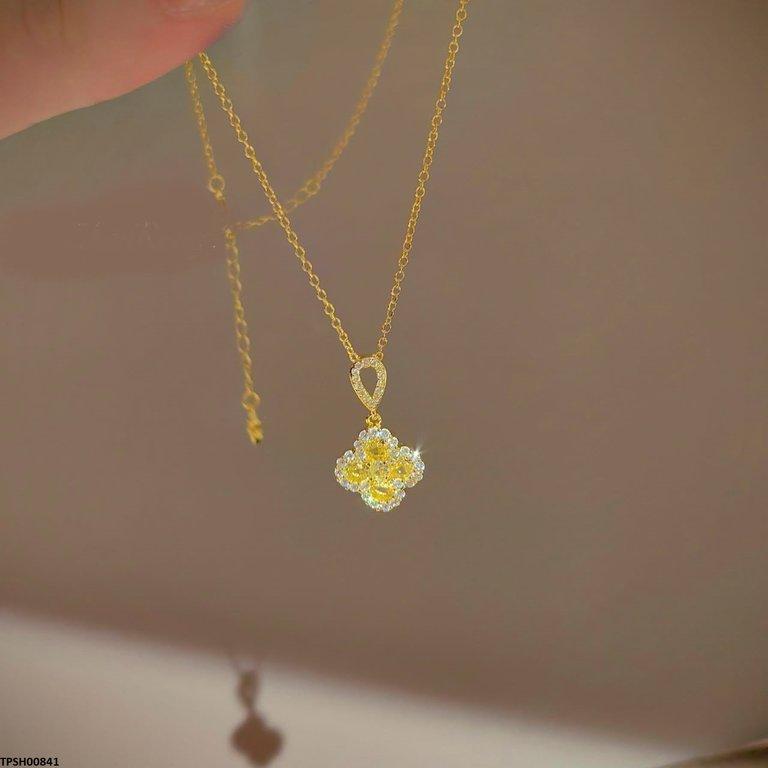 TPSH00841 GWH Four Leaf Clover Pendant - TPSH