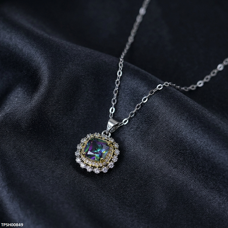 TPSH00849 GWH Cushion ZIRCON Pendant With Chain - TPSH
