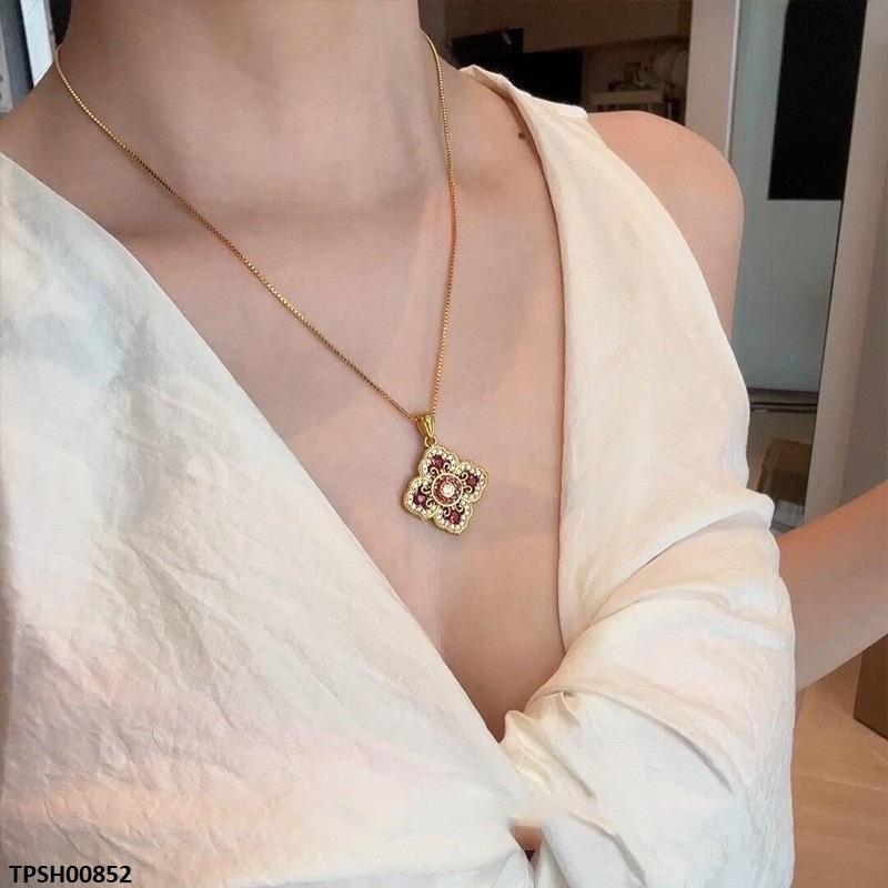 TPSH00852 KRL Flower ZIRCON Stone Pendant - TPSH