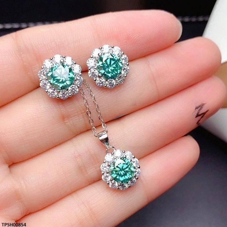 TPSH00854 KRL Round Green ZIRCON Stone Pendant Set - TPSH