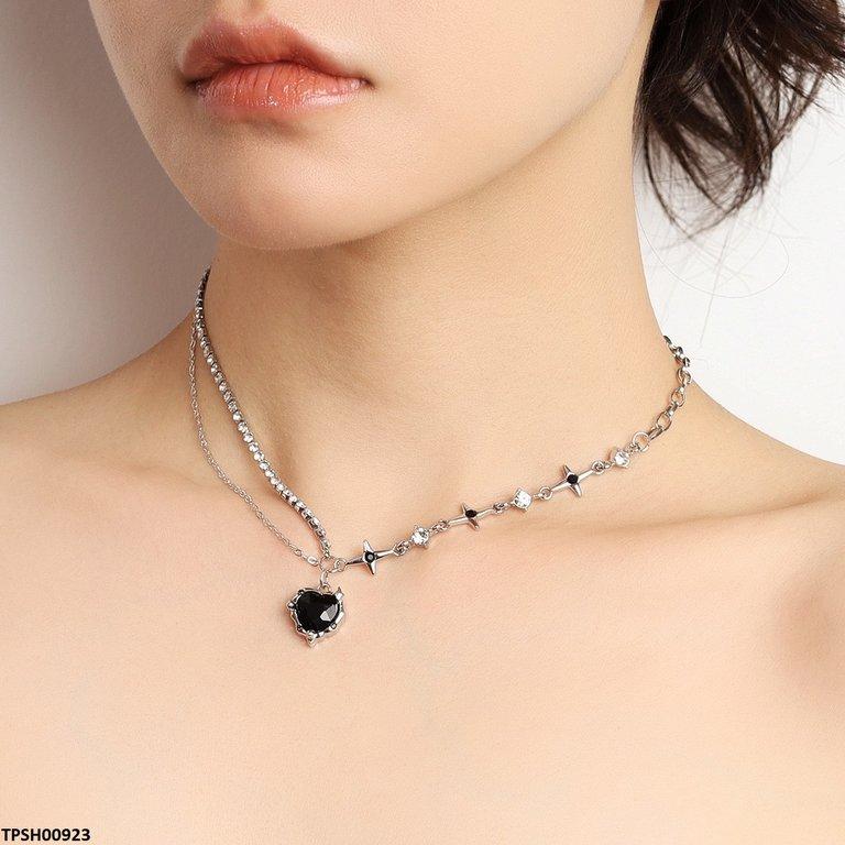 TPSH00923 LSH Black Heart Pendant With Chain  - TPSH