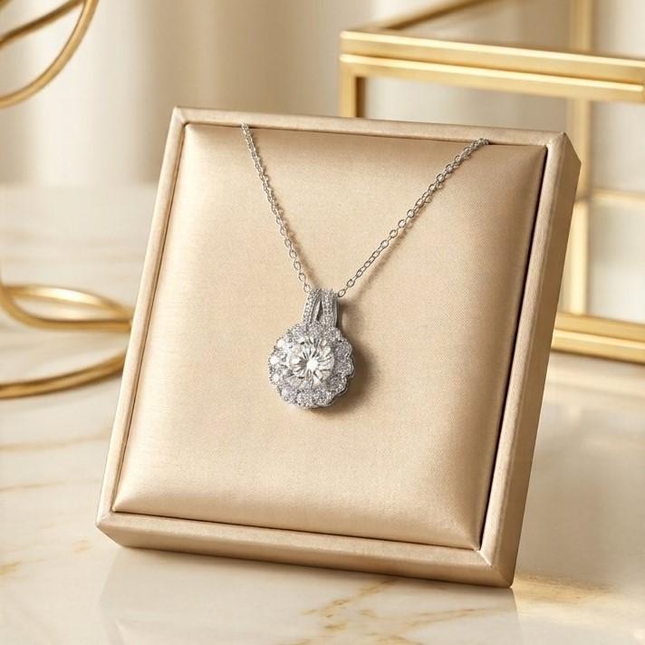 TPSH00965 TNR Stainless Steel Zircon Round Flower Pendant - TPSH