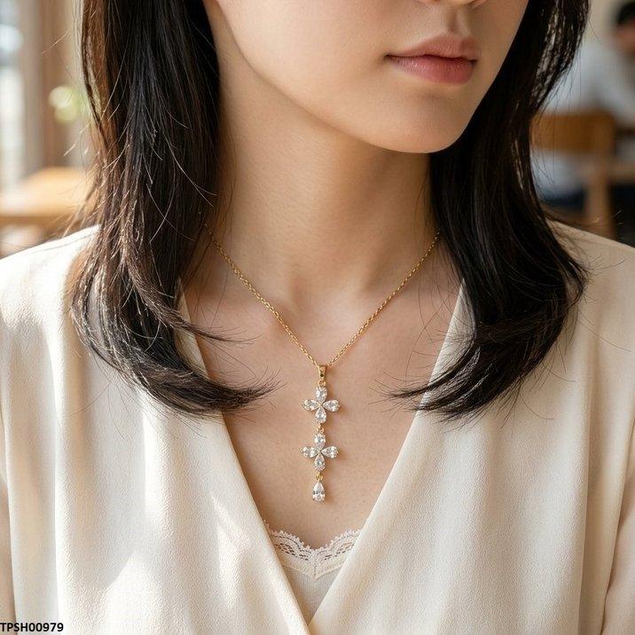 TPSH00979 TNR Stainless Steel Zircon Flower Tear Drop Pendant - TPSH