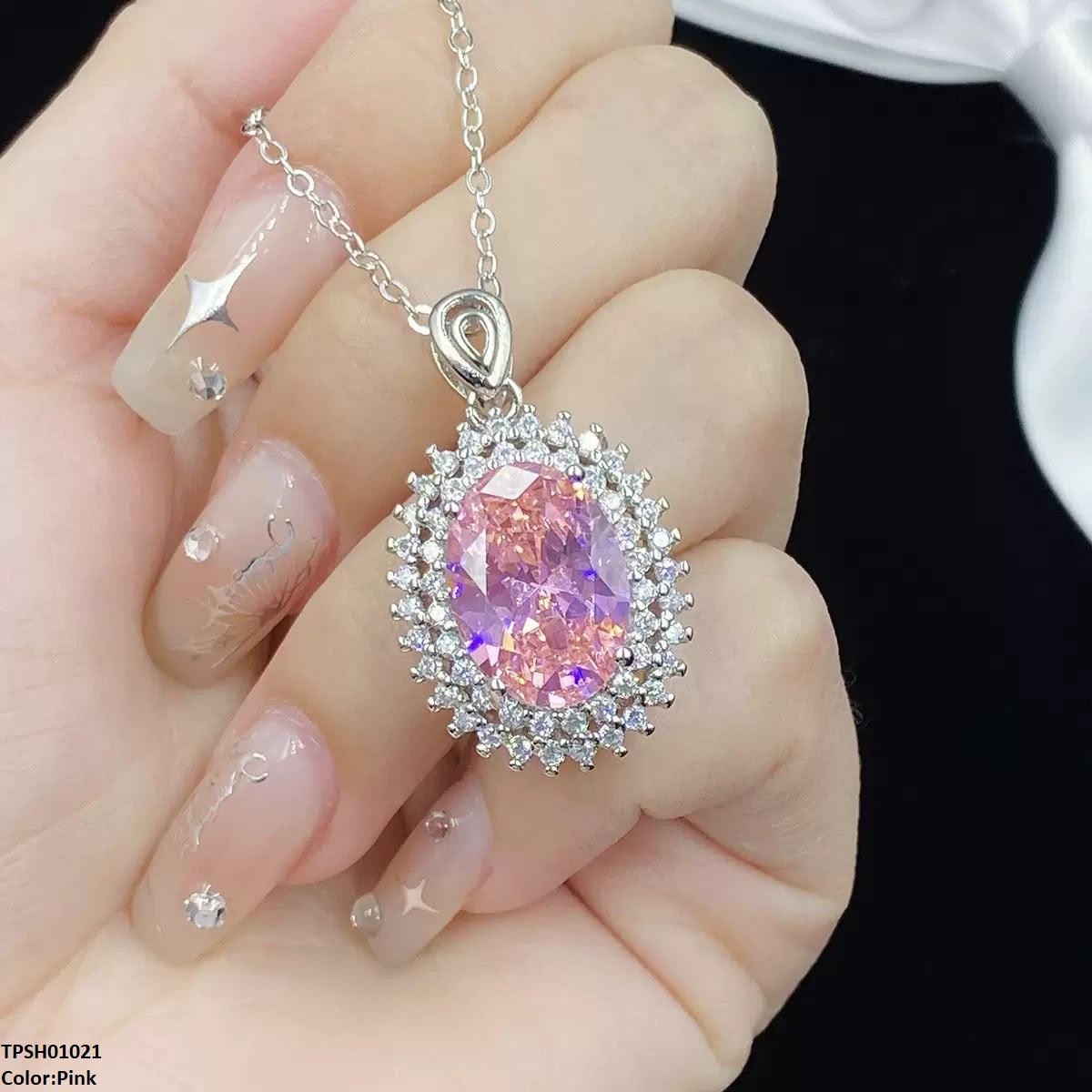 TPSH01021  KRLOval ZIRCON Stone Pendant - TPSH