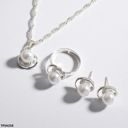 TPSH258 QWN Pearl Pendant Set