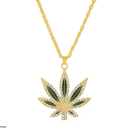 TPSH565 QWN Stylish Leaf Pendent With Chain