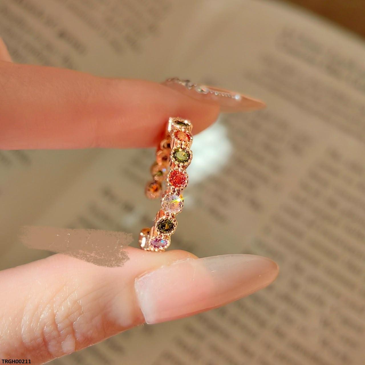 TRGH00211 GWH Round Multi stone Adjustable Ring - TRGH