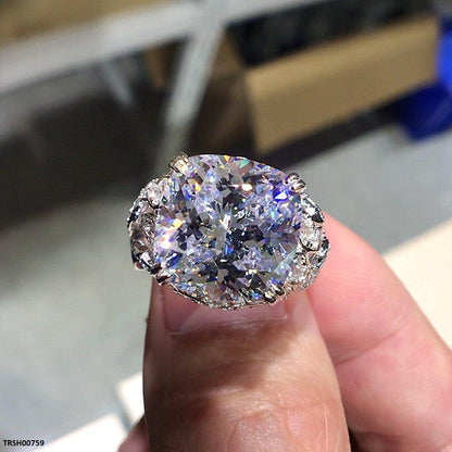 TRSH00759 CSH Elegant Leaf and Stone Ring - TRSH