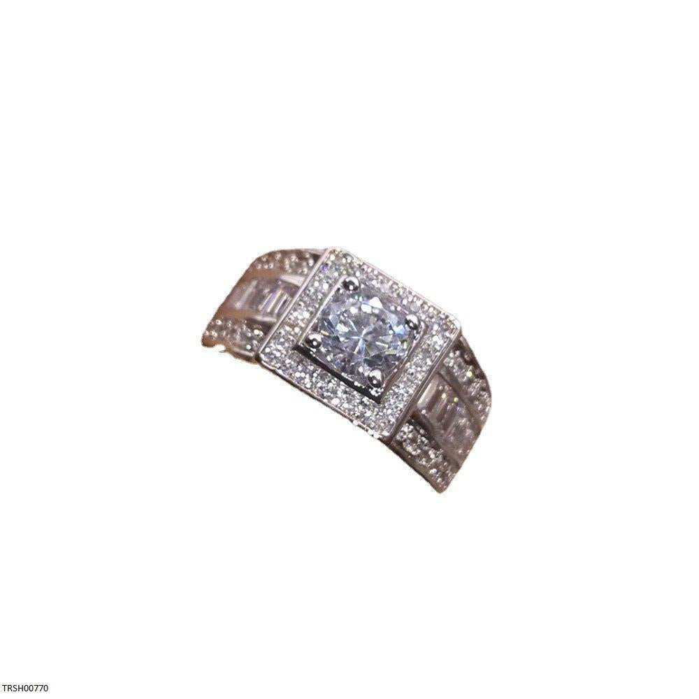 TRSH00770 GWH Round Stone Step Ring - TRSH