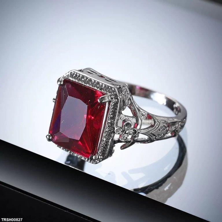 TRSH00827 YLE Square Stone Ring - TRSH