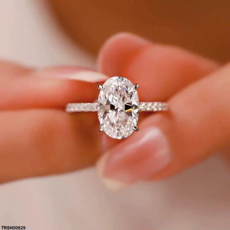 TRSH00829 BJF Oval Stpne Ring - TRSH