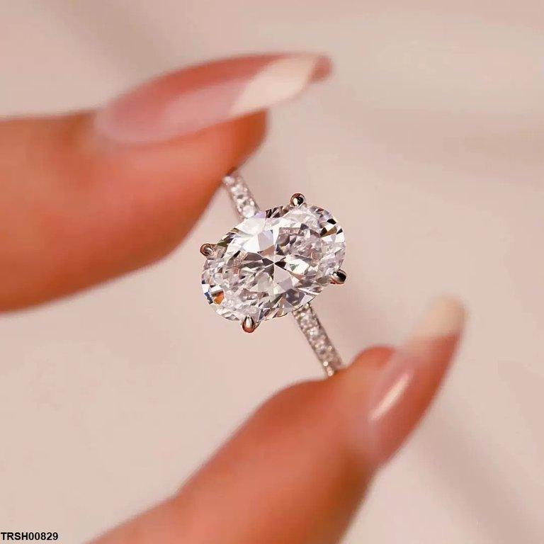 TRSH00829 BJF Oval Stpne Ring - TRSH