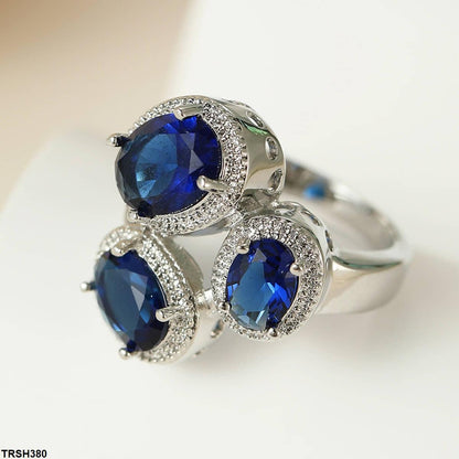 TRSH380 YLE Triplet Oval Ring