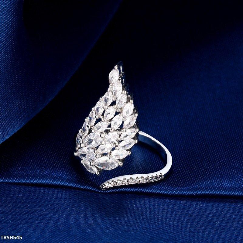 TRSH545 CLJ Imp Leaf Ring Adjustable