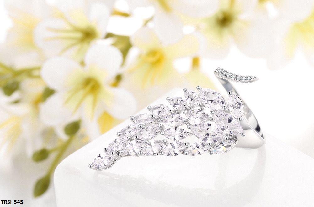 TRSH545 CLJ Imp Leaf Ring Adjustable