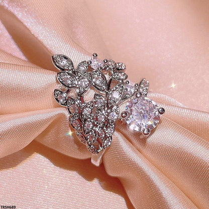 TRSH689 KYC Leaf Oval Stone Ring