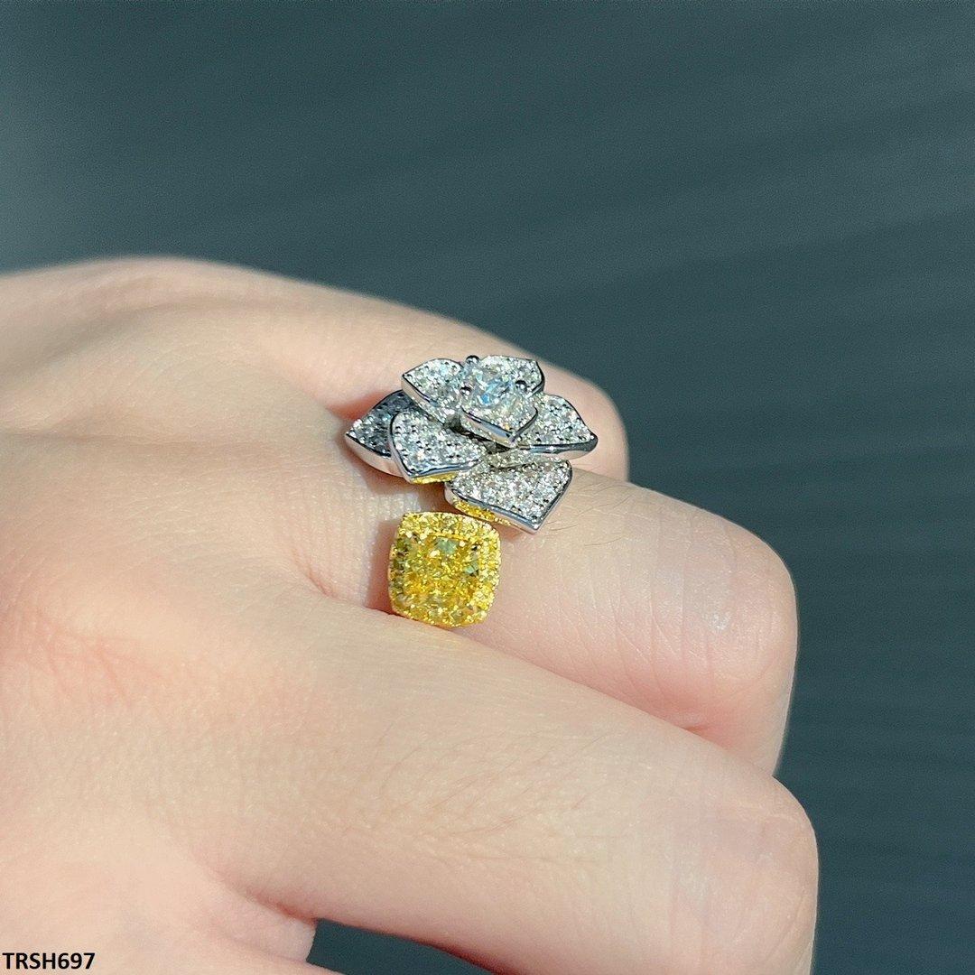 TRSH697 KRL Flower Ring Adjustable