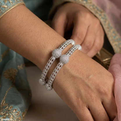 LBH00031 ANI Round Bangles Set- LBH