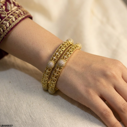 LBH00027 ANI Round Stone Bangles Set- LBH