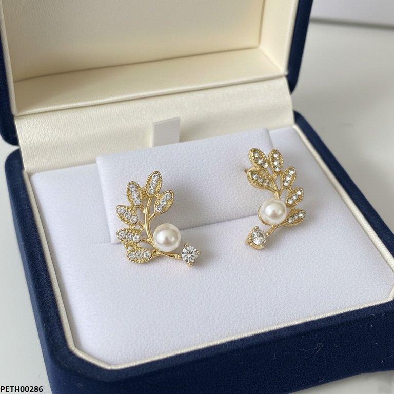 PETH00286 SDQ Leaf Pearl Tops Pair - PETH