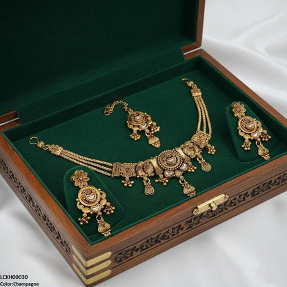 LCKH00030 ANI Moon Flower Choker Set - LCKH