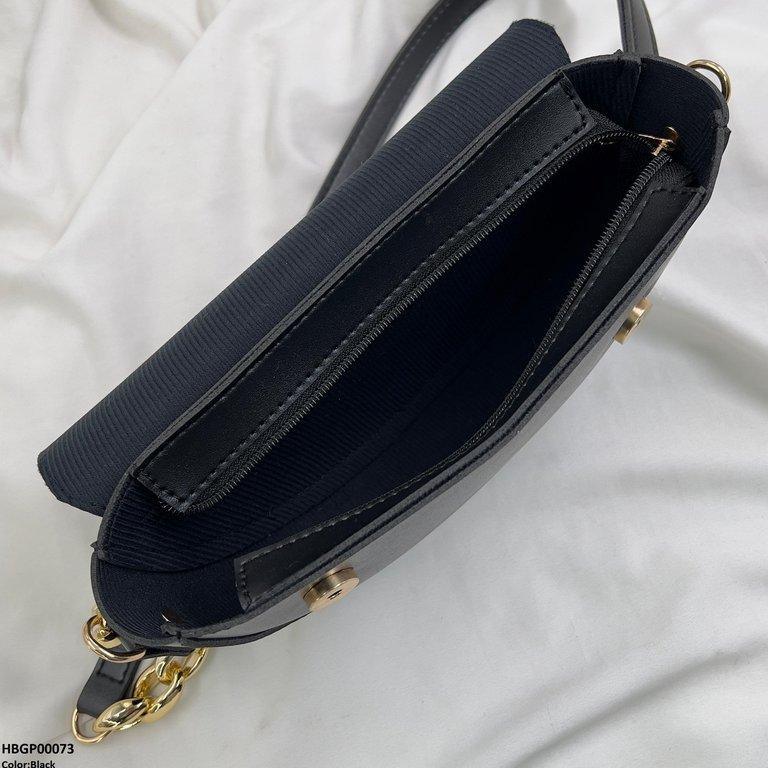 HBGP00073 Aurelia Saddle Armpit Bag Black