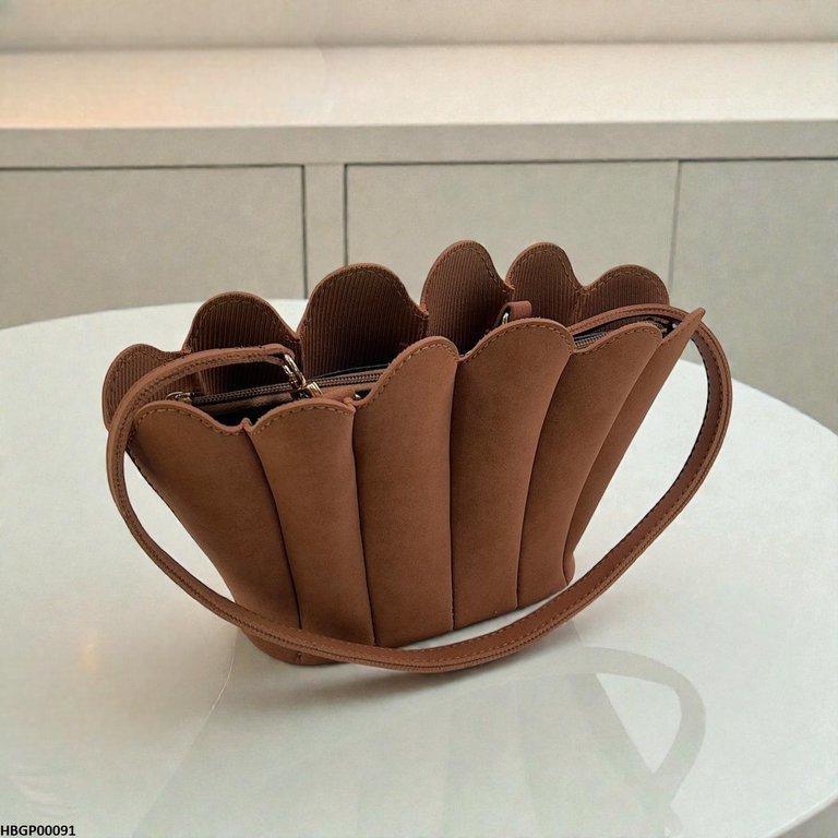 HBGP00091 Velvet Shell Ladies Handbag