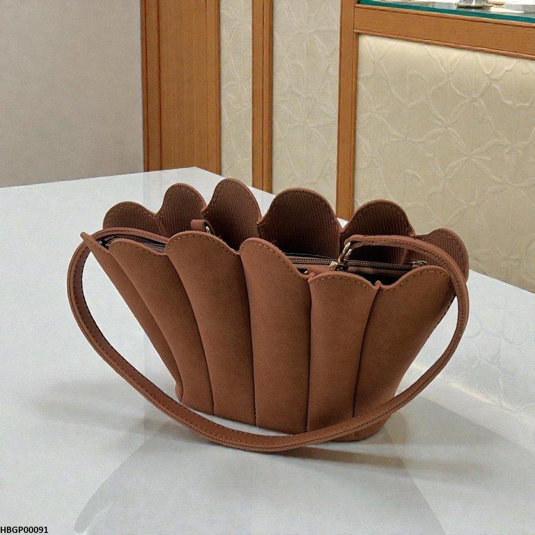 HBGP00091 Velvet Shell Ladies Handbag