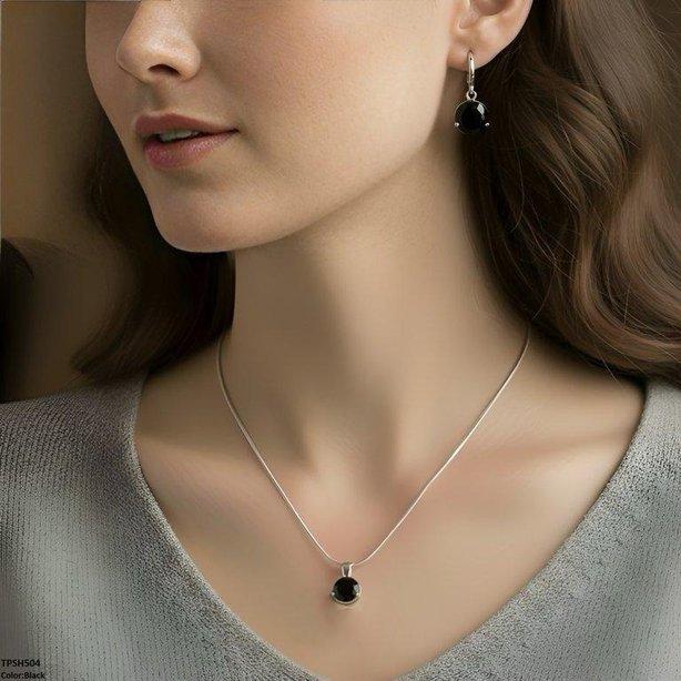 TPSH504 WKO Round Pendant Set