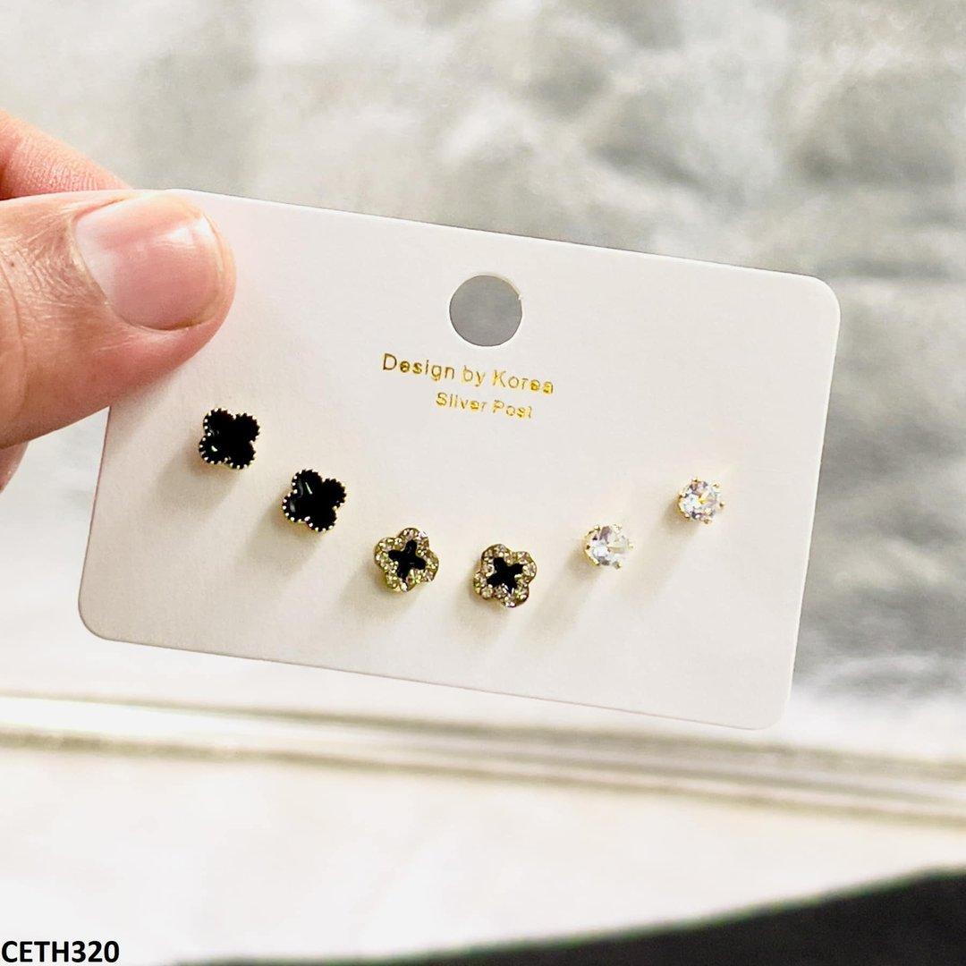 CETH320 YYZ Clover 3 Stud Tops Pair