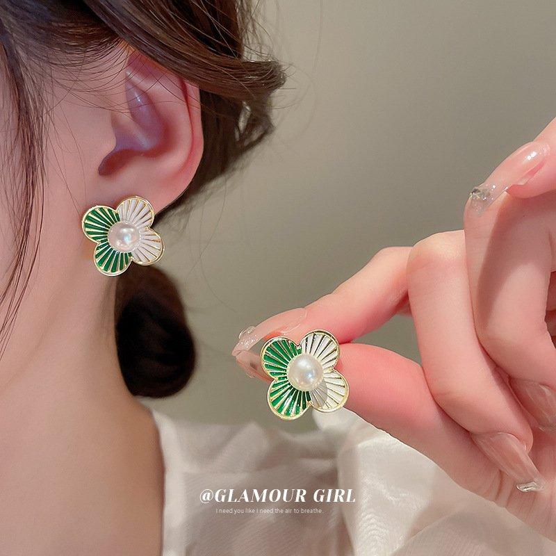 CETH344 SYB Painted Line Flower Stud Tops Pair