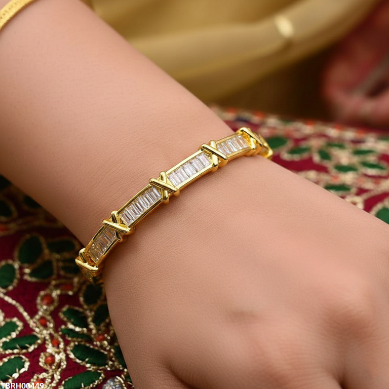 TBRH00449 GXN Stone Cross Bracelet Openable - TBRH