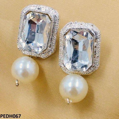 PEDH067 SDQ Radiant Pearl Earrings Drop Pair