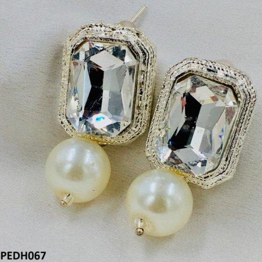 PEDH067 SDQ Radiant Pearl Earrings Drop Pair